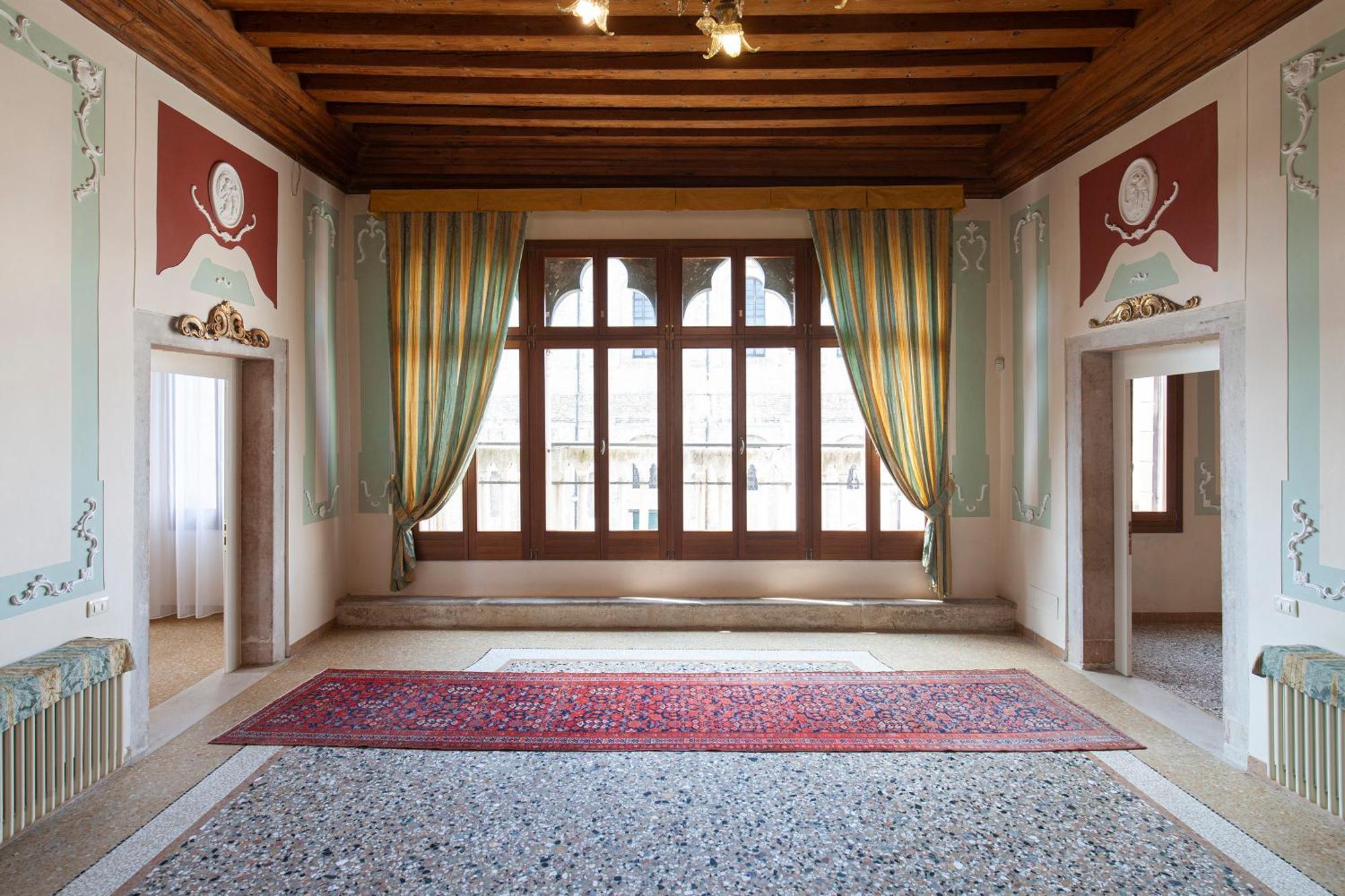 Luxury Apartment Pesaro Papafava เวนิส ภายนอก รูปภาพ