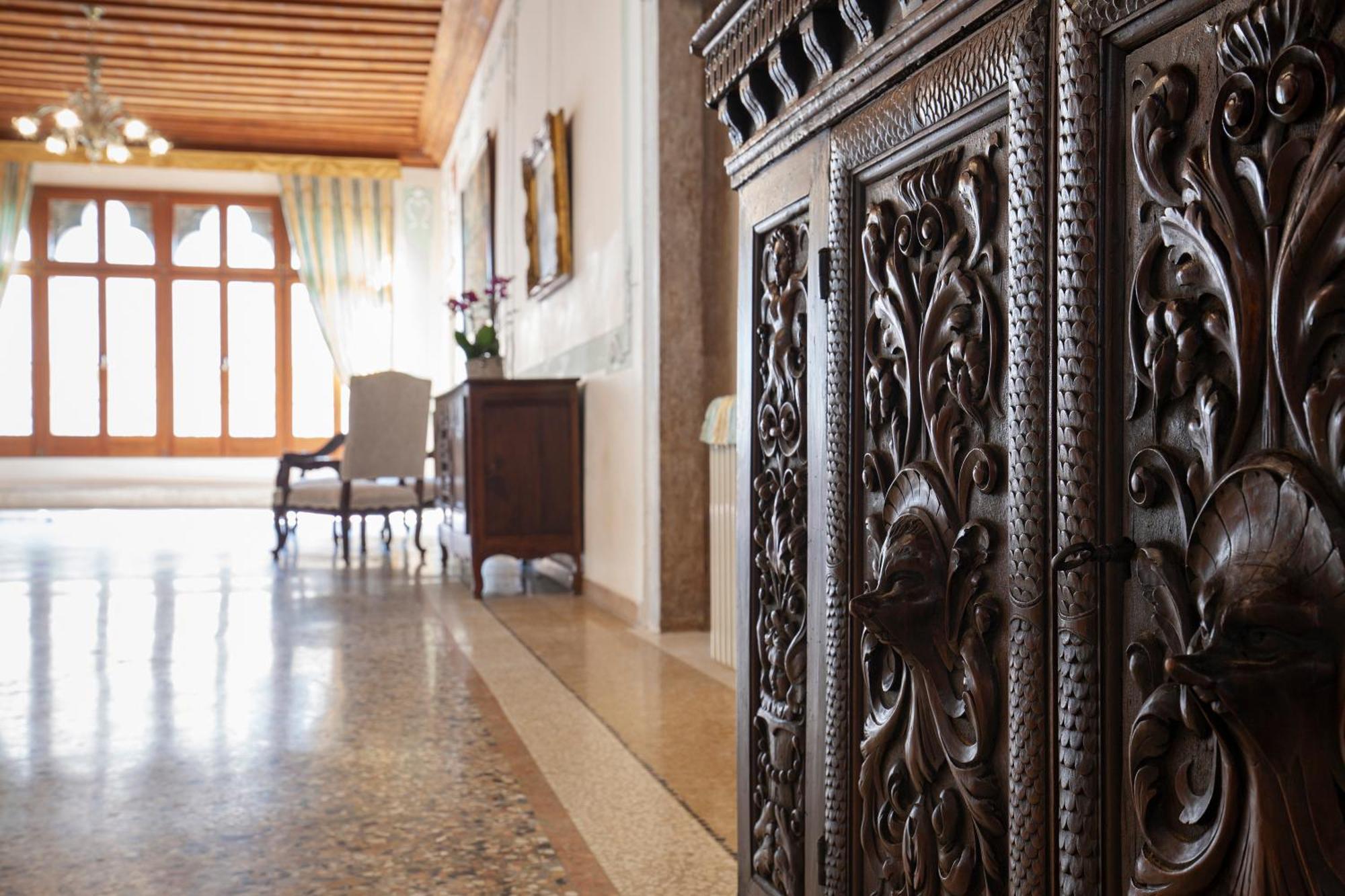 Luxury Apartment Pesaro Papafava เวนิส ภายนอก รูปภาพ
