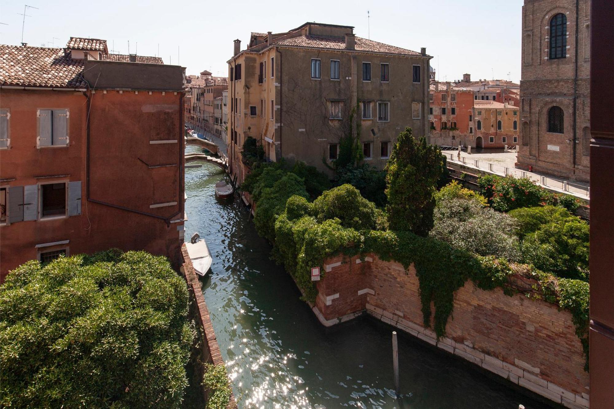 Luxury Apartment Pesaro Papafava เวนิส ภายนอก รูปภาพ