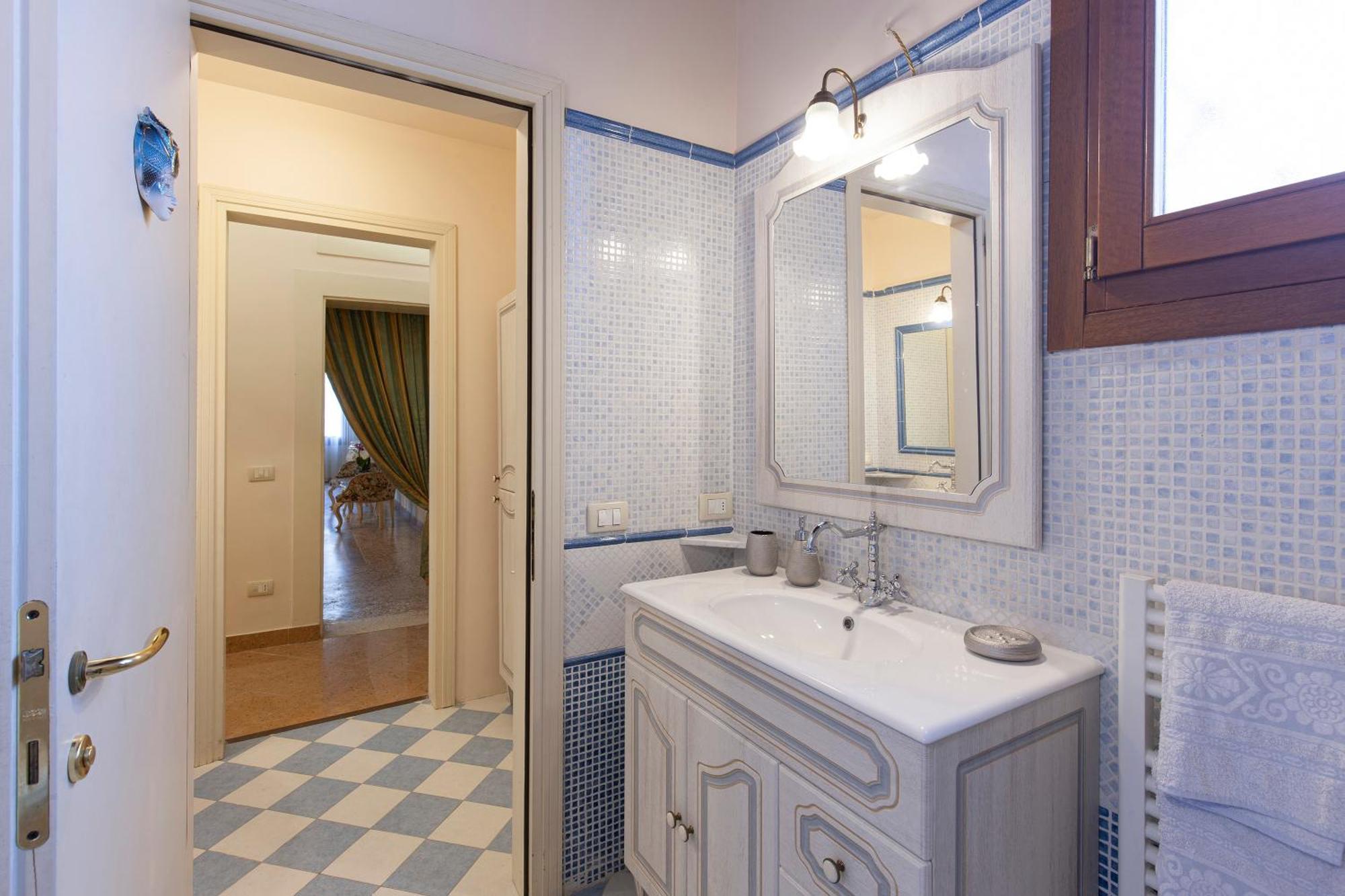 Luxury Apartment Pesaro Papafava เวนิส ภายนอก รูปภาพ
